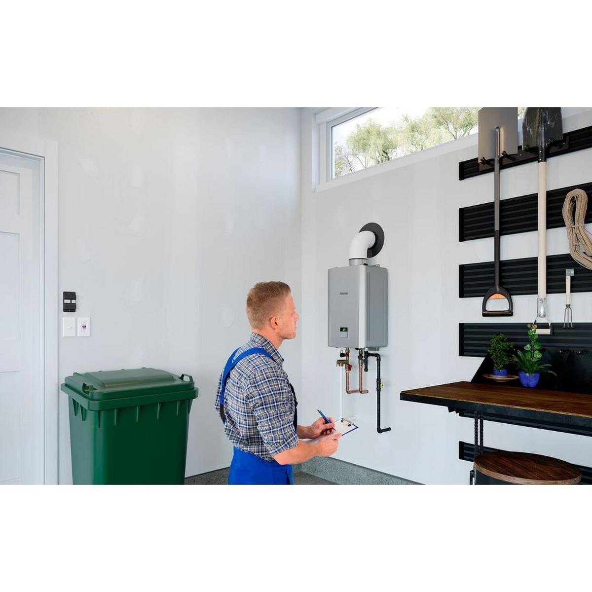 Rinnai REP Model Series 199 MBH Outdoor Non-Condensing Natural Gas Tankless Water Heater